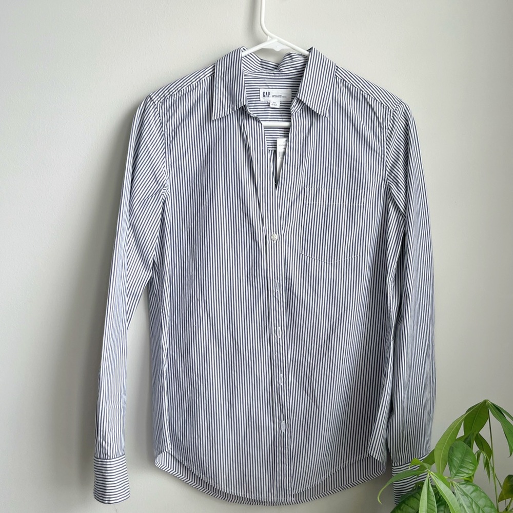NWT Gap Women’s Pinstripe XS Perfect Shirt 90’s Superfine Poplin